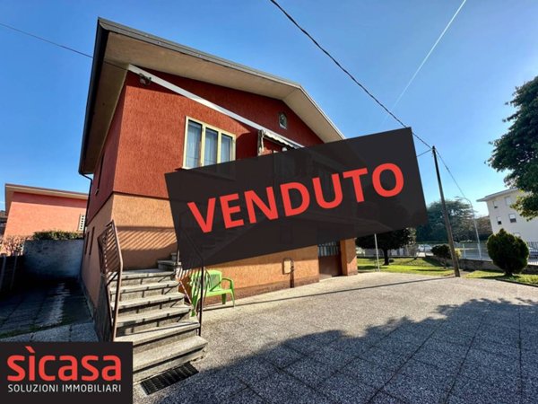 casa indipendente in vendita a Dueville in zona Povolaro