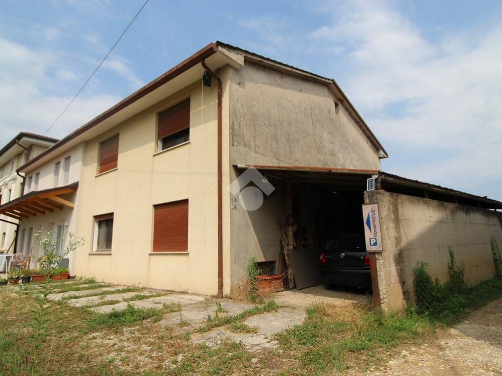 casa indipendente in vendita a Dueville