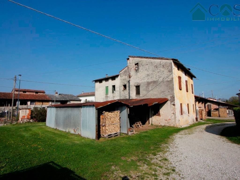 esavano in vendita a Dueville