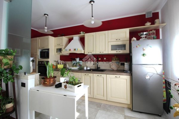 appartamento in vendita a Dueville in zona Povolaro