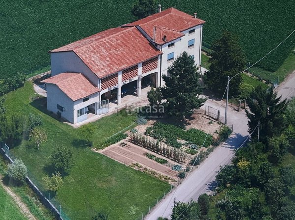 casale in vendita a Dueville in zona Povolaro