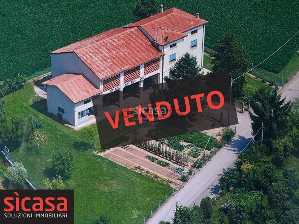 casale in vendita a Dueville in zona Povolaro