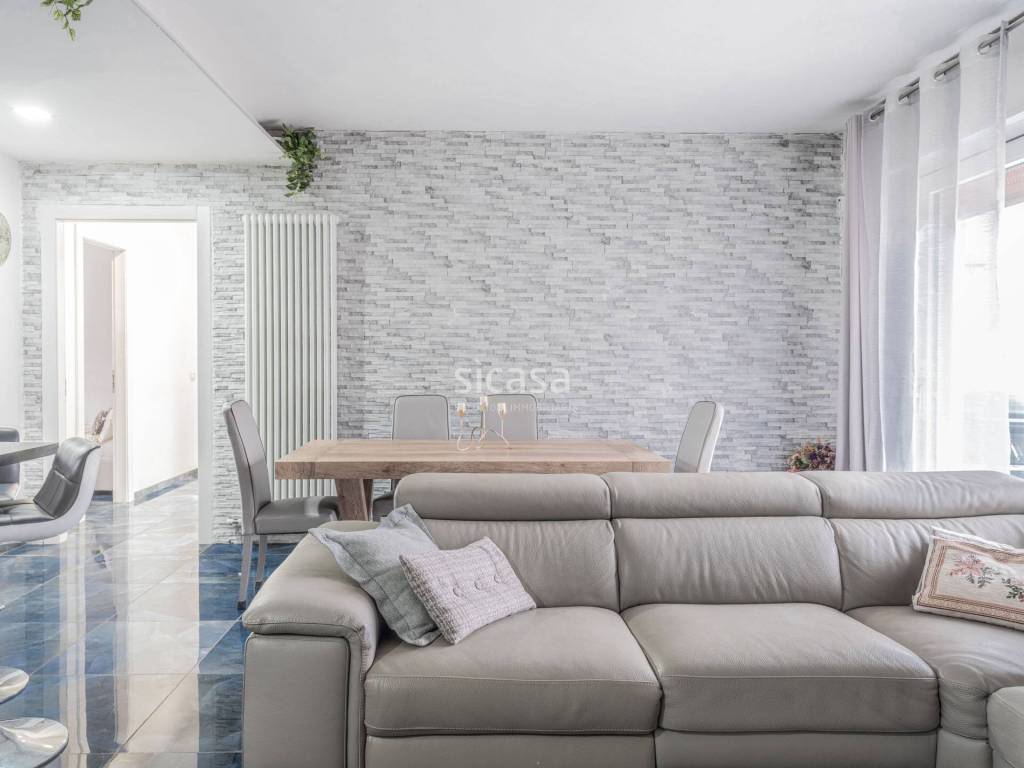 appartamento in vendita a Dueville in zona Povolaro