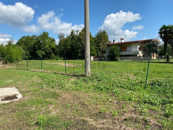 terreno edificabile in vendita a Dueville