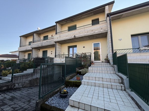 casa indipendente in vendita a Dueville