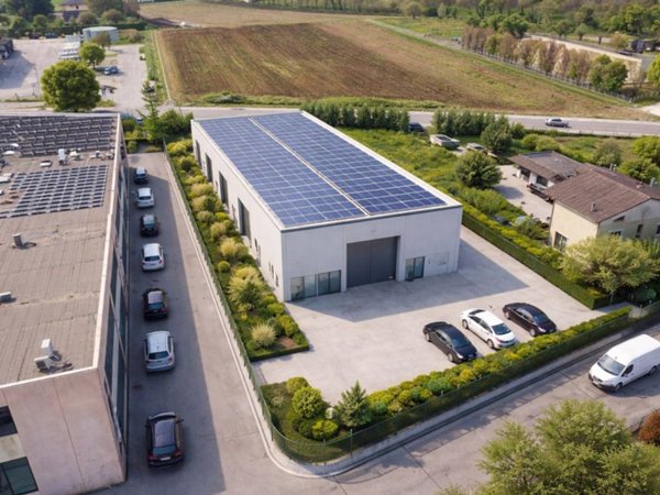 locale commerciale in vendita a Dueville