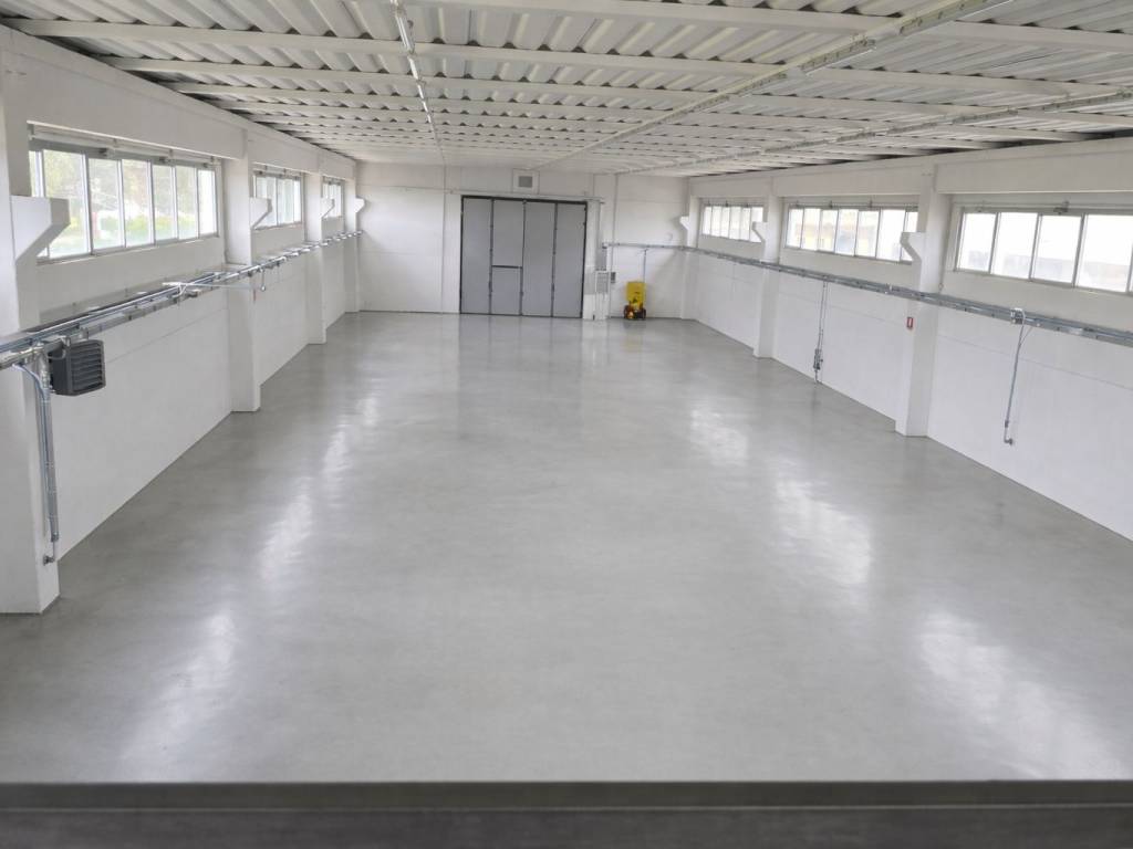 locale commerciale in vendita a Dueville