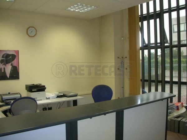 locale commerciale in vendita a Dueville