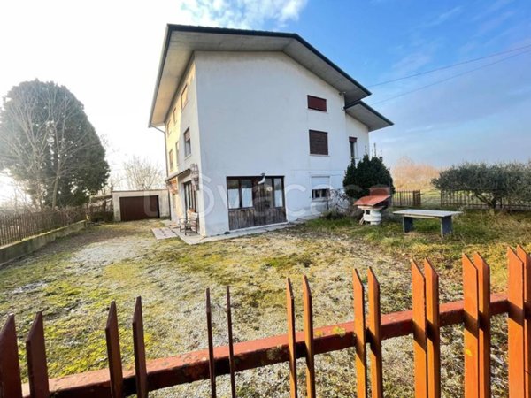 casa indipendente in vendita a Dueville in zona Povolaro