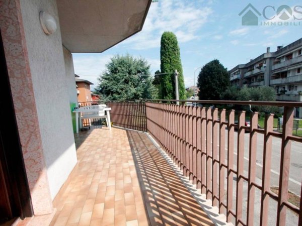 appartamento in vendita a Dueville in zona Povolaro