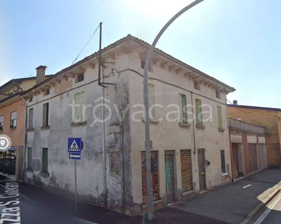 attico in vendita a Dueville in zona Povolaro