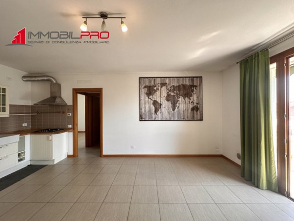 appartamento in vendita a Dueville in zona Povolaro