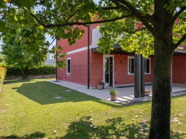casa indipendente in vendita a Dueville