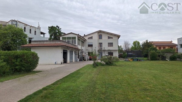 casa indipendente in vendita a Dueville in zona Povolaro