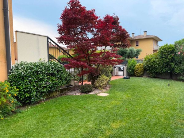 casa indipendente in vendita a Dueville in zona Povolaro