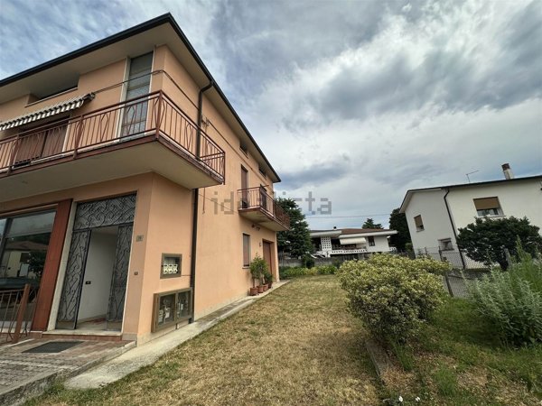 appartamento in vendita a Dueville
