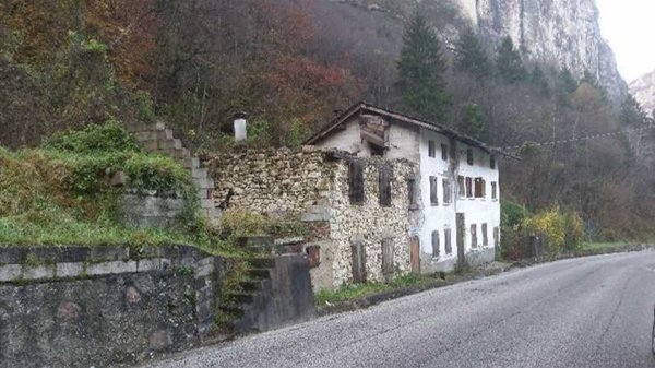 casale in vendita ad Enego