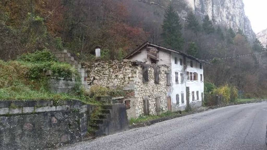 casale in vendita ad Enego