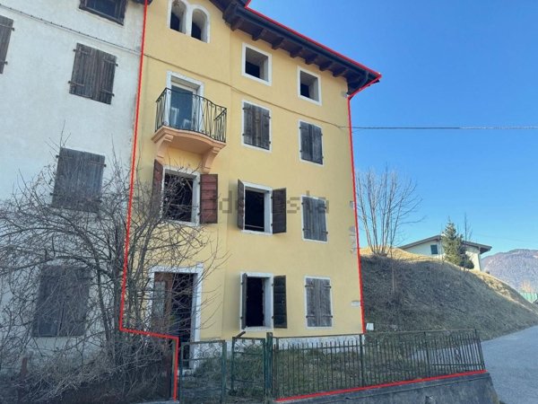 casa indipendente in vendita ad Enego in zona Fosse