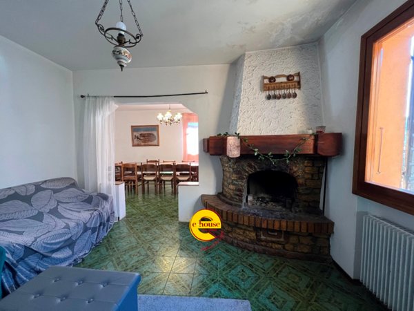 appartamento in vendita ad Enego in zona Coste