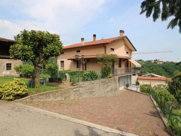 casa indipendente in vendita a Fara Vicentino
