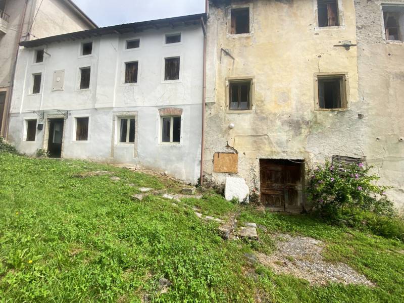 casa indipendente in vendita a Fara Vicentino