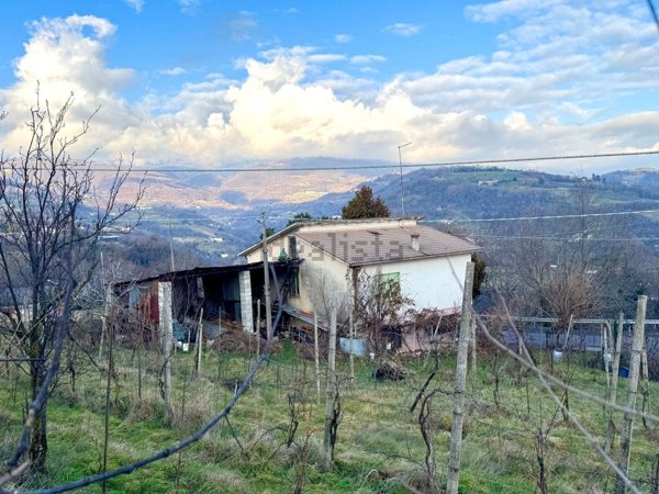 casa indipendente in vendita a Fara Vicentino