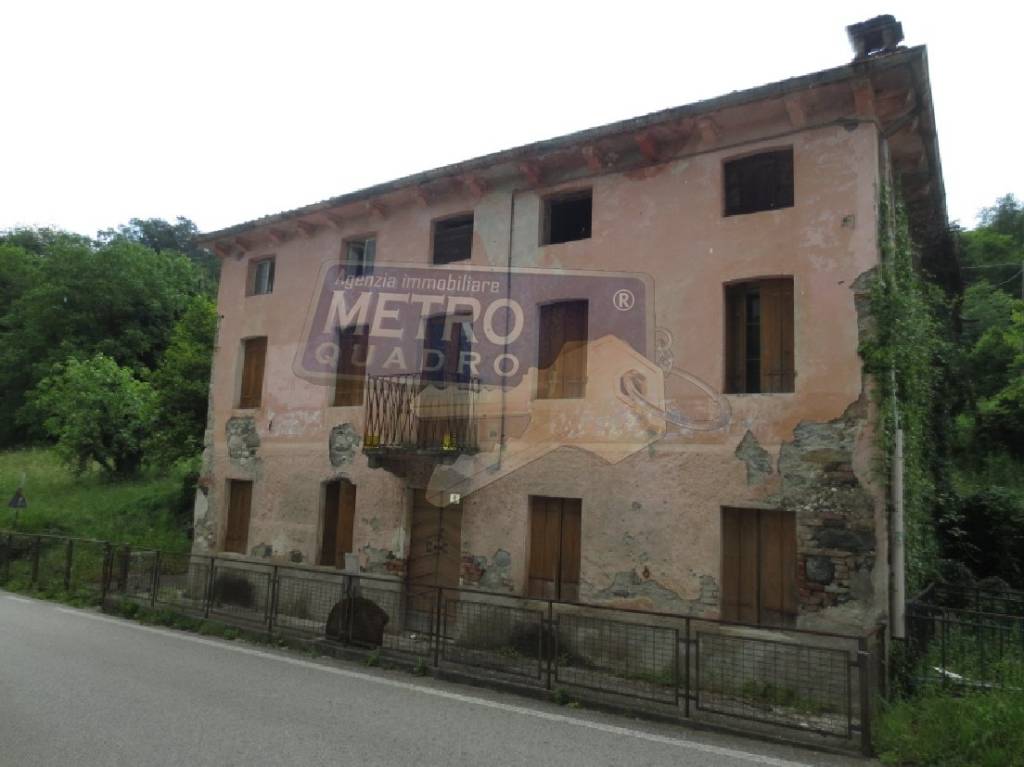 casa indipendente in vendita a Fara Vicentino in zona San Giorgio di Perlena