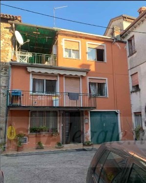 casa indipendente in vendita a Fara Vicentino