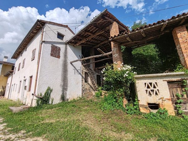 quadrivano in vendita a Fara Vicentino