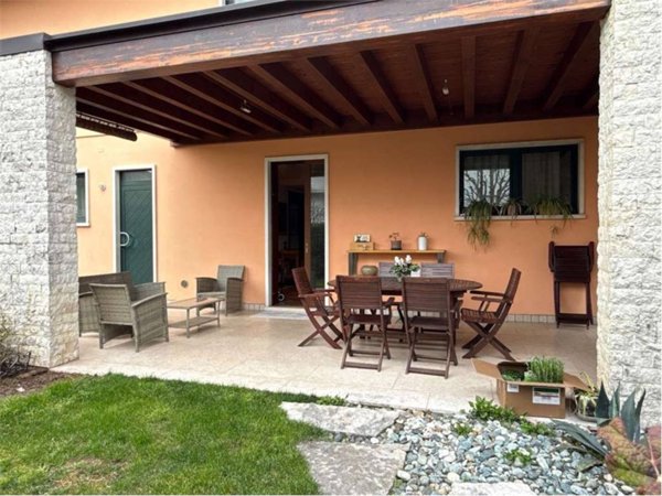 casa indipendente in vendita a Fara Vicentino