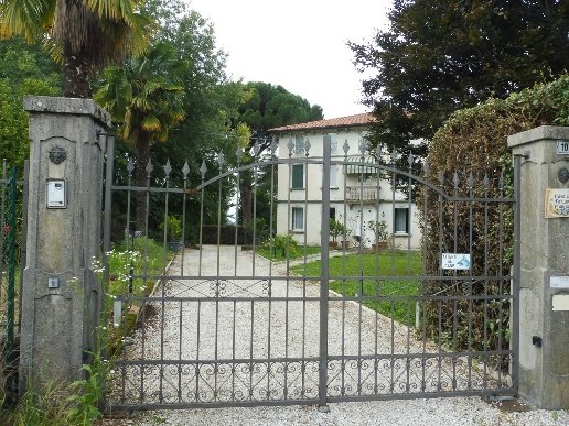 casa indipendente in vendita a Fara Vicentino