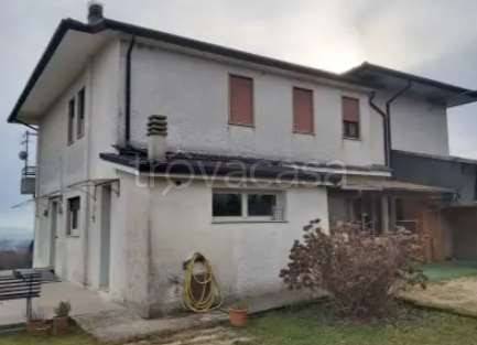 casa indipendente in vendita a Fara Vicentino