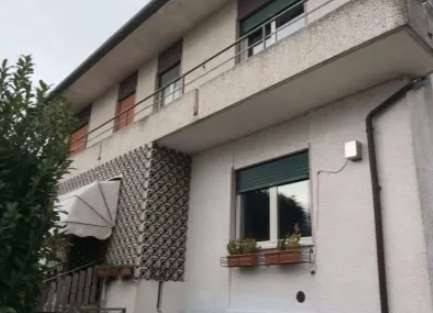 casa indipendente in vendita a Fara Vicentino