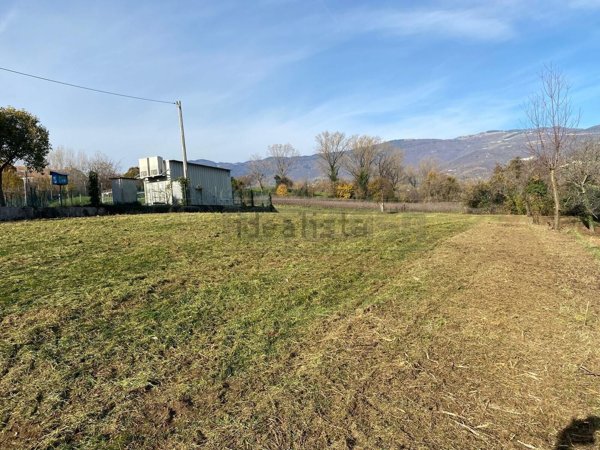 terreno agricolo in vendita a Fara Vicentino