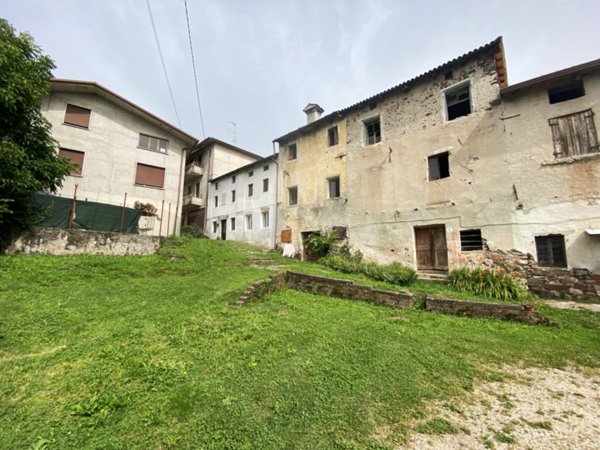 casa indipendente in vendita a Fara Vicentino