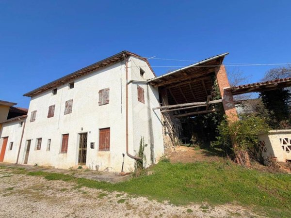 casa indipendente in vendita a Fara Vicentino in zona San Giorgio di Perlena