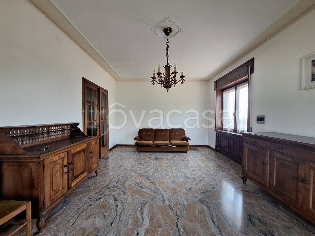 casa indipendente in vendita a Fara Vicentino