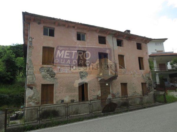 casale in vendita a Fara Vicentino in zona San Giorgio di Perlena