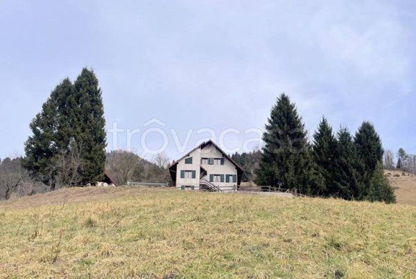 casa indipendente in vendita a Foza in zona Valcapra