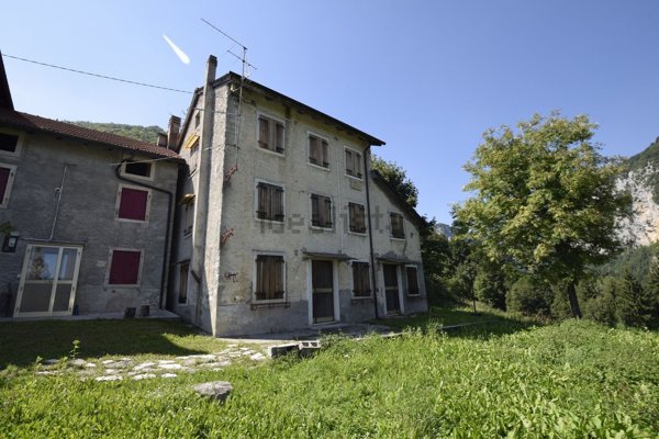 casale in vendita a Foza in zona Tessar