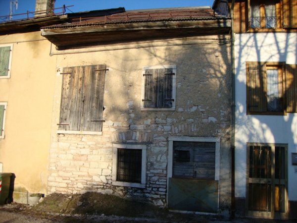 casa indipendente in vendita a Gallio