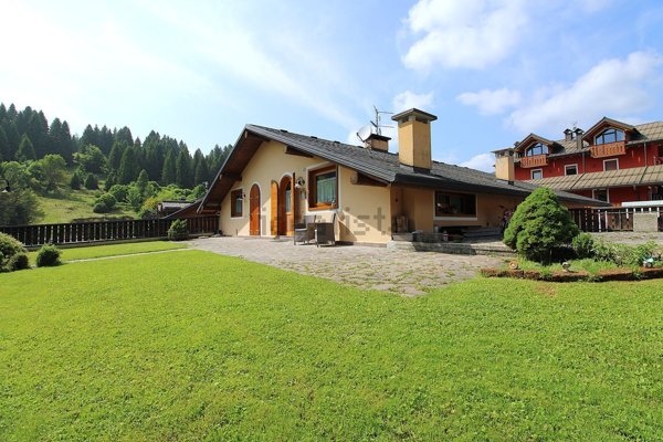 casa indipendente in vendita a Gallio