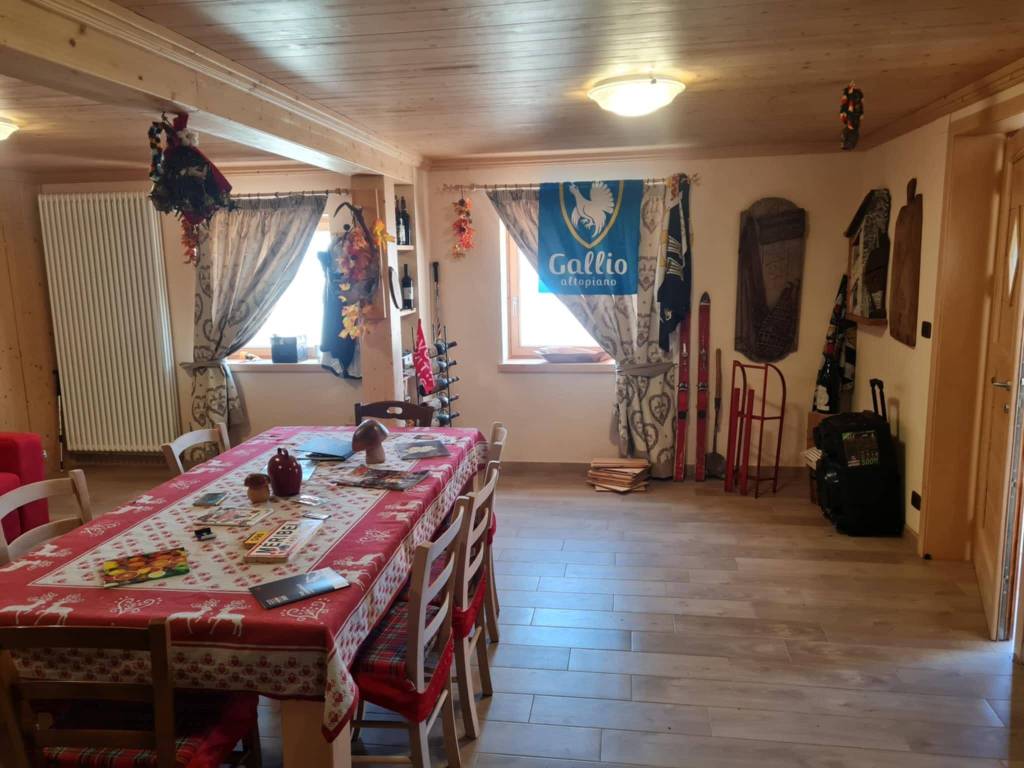 casa indipendente in vendita a Gallio