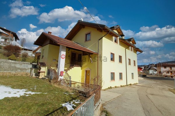 casa indipendente in vendita a Gallio