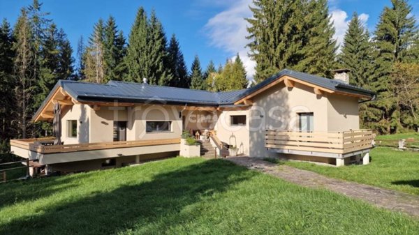 casa indipendente in vendita a Gallio