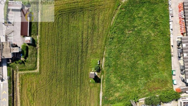 terreno edificabile in vendita a Gambellara