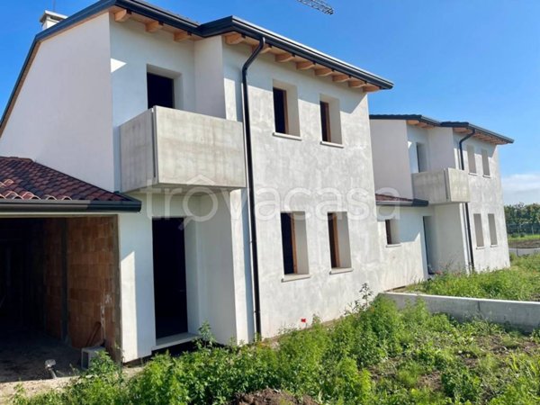casa indipendente in vendita a Gambellara in zona Torri di Confine