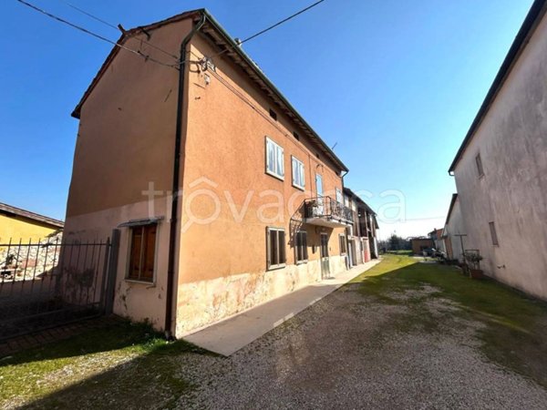 casa indipendente in vendita a Gambellara in zona Torri di Confine