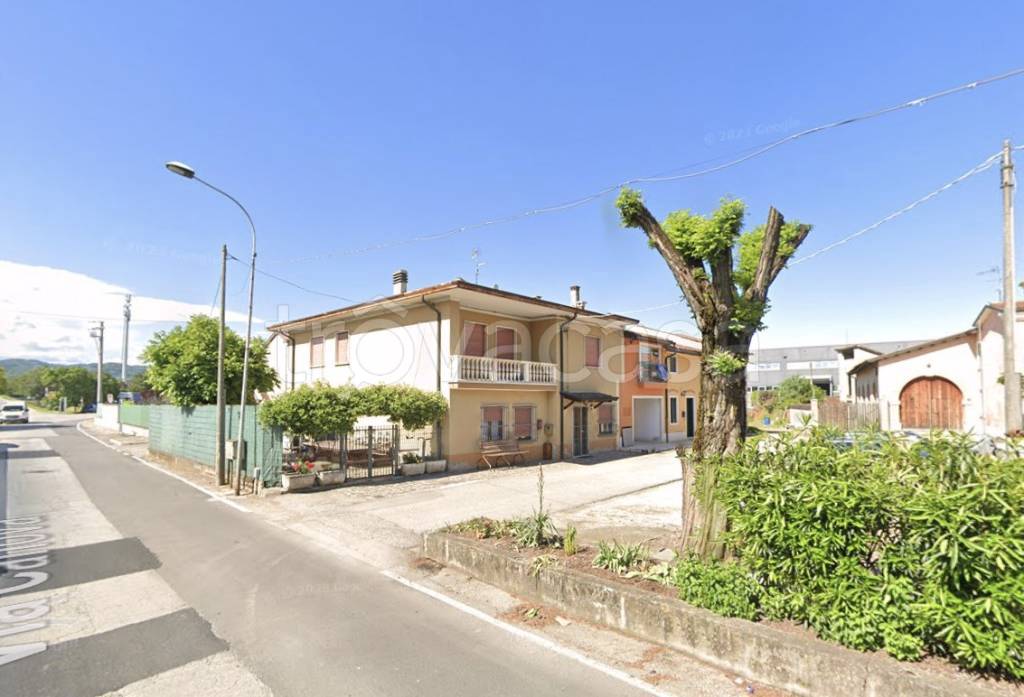 appartamento in vendita a Gambellara in zona Torri di Confine